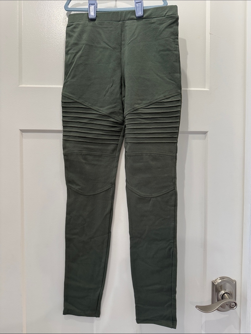 Art Class Girl Sage Green Leggings Size L 10/12